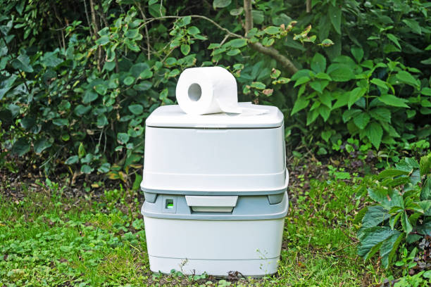 Best Portable restroom trailer rental  in Alliance, OH